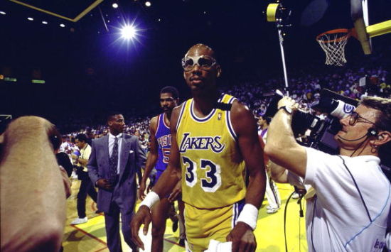 制造了连续 制造了连续