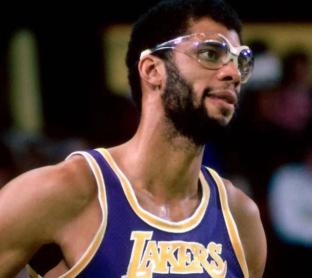 以主皮肤为 以主皮肤为